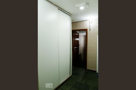 Casa à venda com 722m², 4 quartos e 5 vagasArmário Garagem 