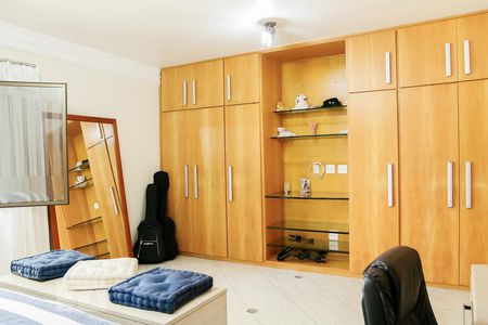 Casa à venda com 722m², 4 quartos e 5 vagasSuíte 1