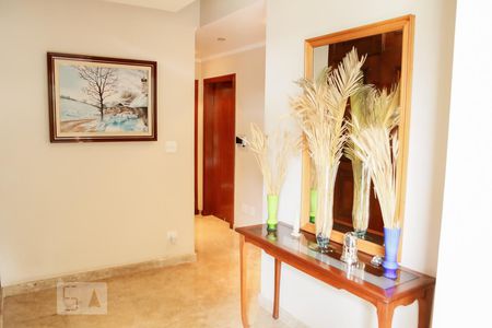 Casa à venda com 722m², 4 quartos e 5 vagasHall de Entrada