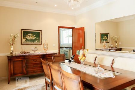 Sala de Jantar de casa à venda com 4 quartos, 722m² em Jardim Marajoara, São Paulo