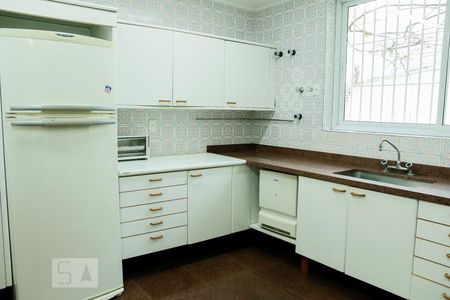 Casa à venda com 722m², 4 quartos e 5 vagasCozinha 1 