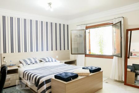 Casa à venda com 722m², 4 quartos e 5 vagasSuíte 1