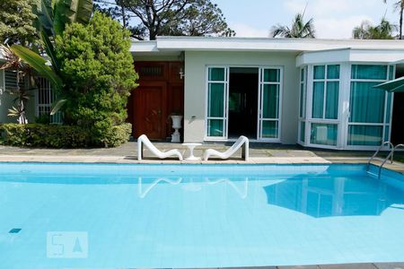 Casa à venda com 722m², 4 quartos e 5 vagasPiscina