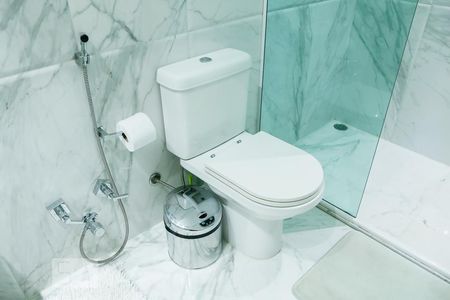 Casa à venda com 722m², 4 quartos e 5 vagasBanheiro Suíte 2