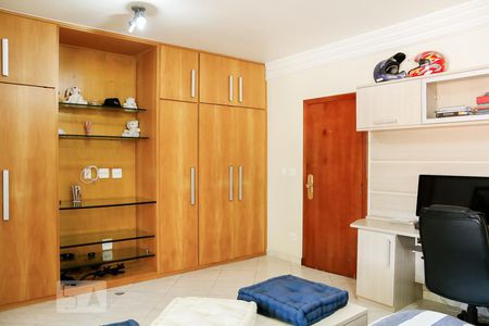 Casa à venda com 722m², 4 quartos e 5 vagasSuíte 1