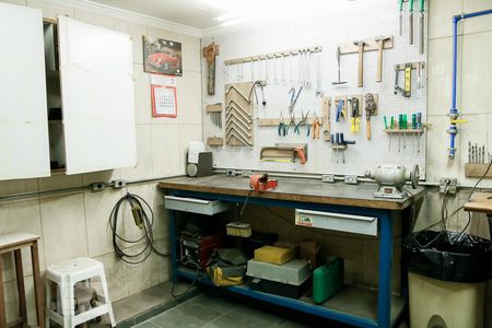 Casa à venda com 722m², 4 quartos e 5 vagasQuarto de Ferramentas