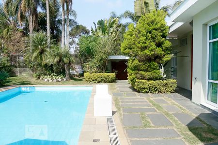 Casa à venda com 722m², 4 quartos e 5 vagasPiscina