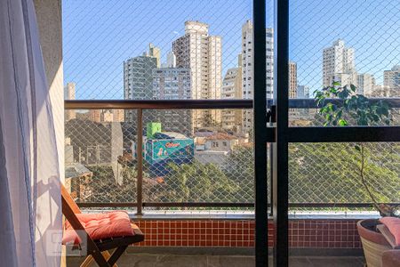 Sacada de apartamento para alugar com 3 quartos, 100m² em Cambuí, Campinas