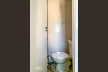 Apartamento para alugar com 100m², 3 quartos e 2 vagas Apartamento para alugar com 100m², 3 quartos e 2 vagasBanheiro de Serviço