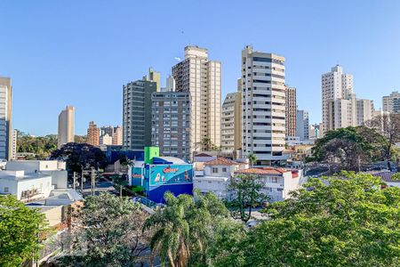 Sacada de apartamento para alugar com 3 quartos, 100m² em Cambuí, Campinas