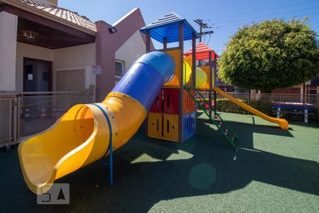 Apartamento à venda com 67m², 2 quartos e 1 vaga Apartamento à venda com 67m², 2 quartos e 1 vagaÁrea Comum - Playground