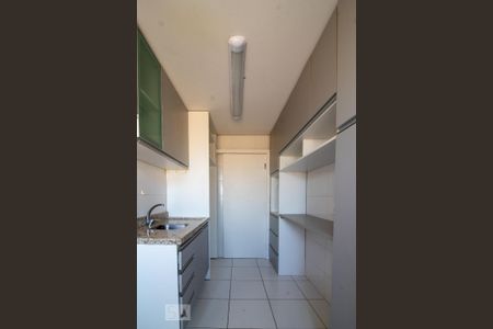 Apartamento à venda com 67m², 2 quartos e 1 vaga Apartamento à venda com 67m², 2 quartos e 1 vagaCozinha e Área de Serviço