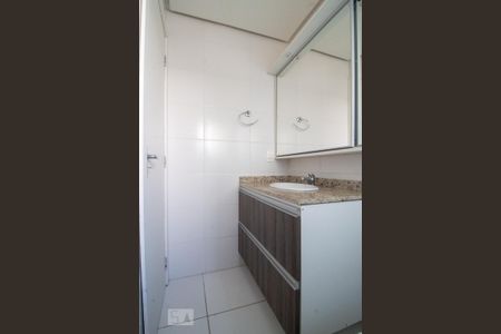 Apartamento à venda com 67m², 2 quartos e 1 vaga Apartamento à venda com 67m², 2 quartos e 1 vagaBanheiro da Suíte 1