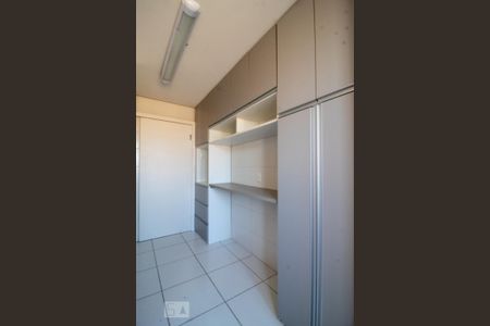 Apartamento à venda com 67m², 2 quartos e 1 vaga Apartamento à venda com 67m², 2 quartos e 1 vagaCozinha e Área de Serviço