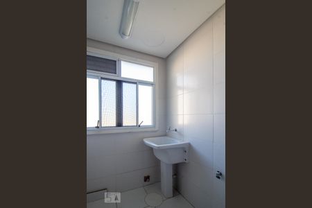 Apartamento à venda com 67m², 2 quartos e 1 vaga Apartamento à venda com 67m², 2 quartos e 1 vagaCozinha e Área de Serviço