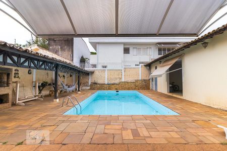 Casa para alugar com 400m², 6 quartos e 8 vagas Casa para alugar com 400m², 6 quartos e 8 vagasQuintal