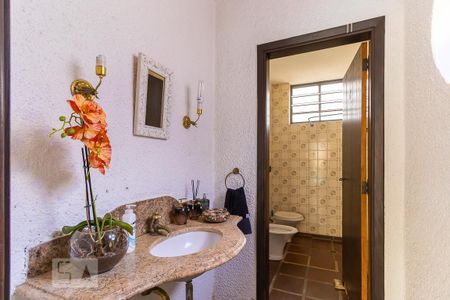 Casa para alugar com 400m², 6 quartos e 8 vagas Casa para alugar com 400m², 6 quartos e 8 vagasBanheiro social 3