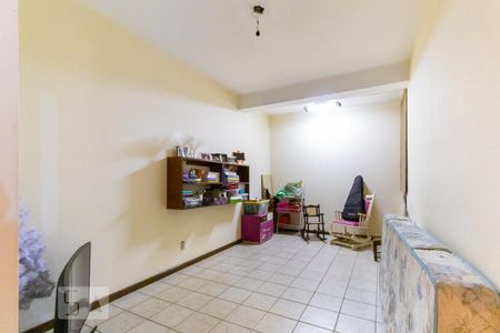 Casa para alugar com 400m², 6 quartos e 8 vagas Casa para alugar com 400m², 6 quartos e 8 vagasQuarto 5