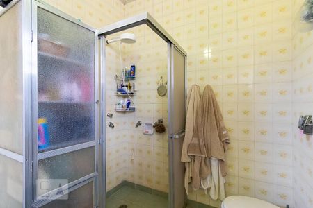 Casa para alugar com 400m², 6 quartos e 8 vagas Casa para alugar com 400m², 6 quartos e 8 vagasBanheiro da suíte 1