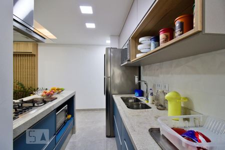 Apartamento à venda com 65m², 3 quartos e 2 vagasCozinha