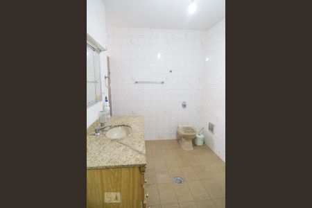 Casa para alugar com 330m², 6 quartos e sem vagaBanheiro 1