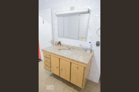 Casa para alugar com 330m², 6 quartos e sem vagaBanheiro 1