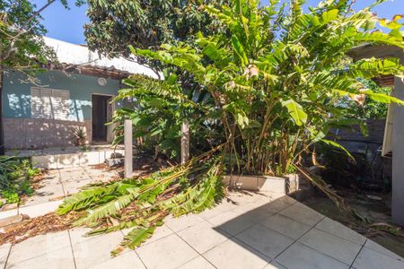 Casa à venda com 400m², 4 quartos e sem vaga Casa à venda com 400m², 4 quartos e sem vagaFachada
