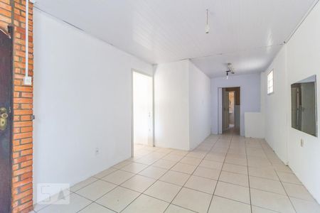Sala de casa à venda com 4 quartos, 400m² em Cascata, Porto Alegre