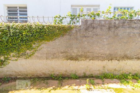 Casa à venda com 400m², 4 quartos e sem vaga Casa à venda com 400m², 4 quartos e sem vagaVista