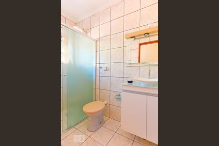 Casa à venda com 106m², 3 quartos e 1 vagaBanheiro