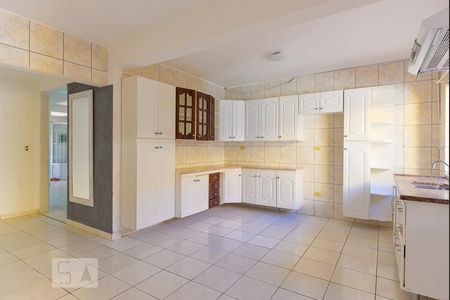 Casa à venda com 106m², 3 quartos e 1 vagaCozinha