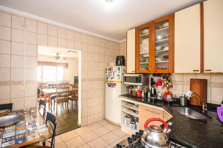 Casa à venda com 182m², 3 quartos e 2 vagas Casa à venda com 182m², 3 quartos e 2 vagasCozinha