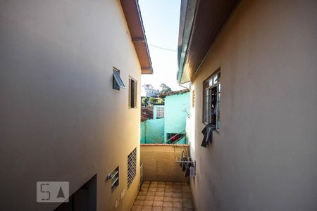 Casa à venda com 182m², 3 quartos e 2 vagas Casa à venda com 182m², 3 quartos e 2 vagasVista da área de serviço