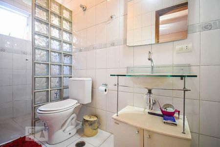 Casa à venda com 182m², 3 quartos e 2 vagas Casa à venda com 182m², 3 quartos e 2 vagasBanheiro suíte 2