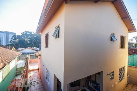 Casa à venda com 182m², 3 quartos e 2 vagas Casa à venda com 182m², 3 quartos e 2 vagasVista da área de serviço