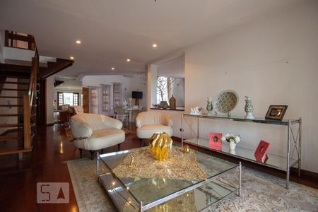 Sala de casa à venda com 5 quartos, 380m² em Parque dos Príncipes, São Paulo