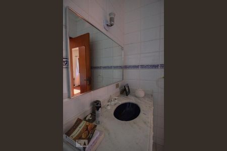 Casa à venda com 380m², 5 quartos e 5 vagas Casa à venda com 380m², 5 quartos e 5 vagassuíte 2
