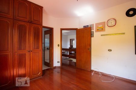 Casa à venda com 380m², 5 quartos e 5 vagas Casa à venda com 380m², 5 quartos e 5 vagassuíte 3