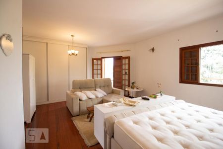 Casa à venda com 380m², 5 quartos e 5 vagas Casa à venda com 380m², 5 quartos e 5 vagassuíte 2