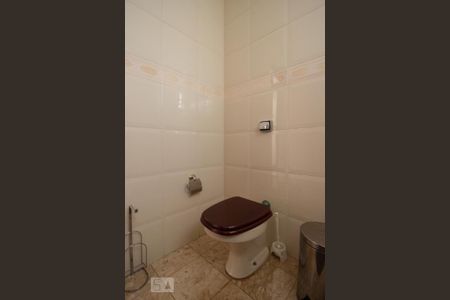 Casa à venda com 380m², 5 quartos e 5 vagas Casa à venda com 380m², 5 quartos e 5 vagassuíte 1
