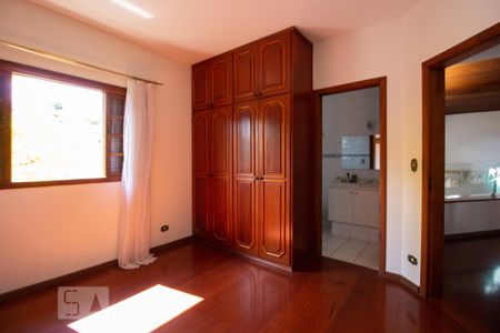 Casa à venda com 380m², 5 quartos e 5 vagas Casa à venda com 380m², 5 quartos e 5 vagassuíte 3