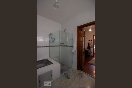 Casa à venda com 380m², 5 quartos e 5 vagas Casa à venda com 380m², 5 quartos e 5 vagassuíte 4