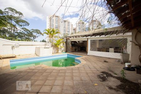 Piscina de casa à venda com 5 quartos, 380m² em Parque dos Príncipes, São Paulo