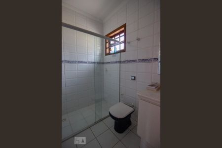 Casa à venda com 380m², 5 quartos e 5 vagas Casa à venda com 380m², 5 quartos e 5 vagasBanheiro 2