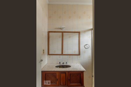 Casa à venda com 276m², 3 quartos e 3 vagasBanheiro da Suíte 2