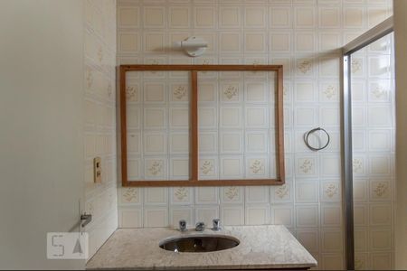 Casa à venda com 276m², 3 quartos e 3 vagasBanheiro da Suíte 2