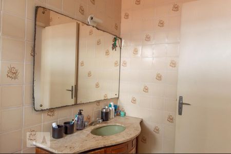 Casa à venda com 276m², 3 quartos e 3 vagasBanheiro da Suíte 3