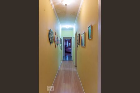 Casa à venda com 276m², 3 quartos e 3 vagasCorredor