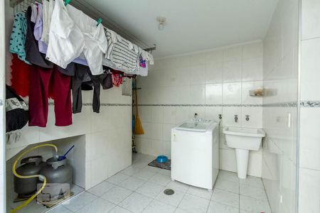 Casa à venda com 276m², 3 quartos e 2 vagasÁrea de serviço