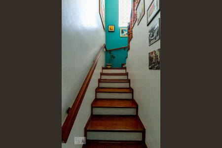 Escada de casa à venda com 3 quartos, 276m² em Parque Sao Diogo, São Bernardo do Campo
